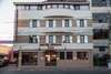 hotel_img